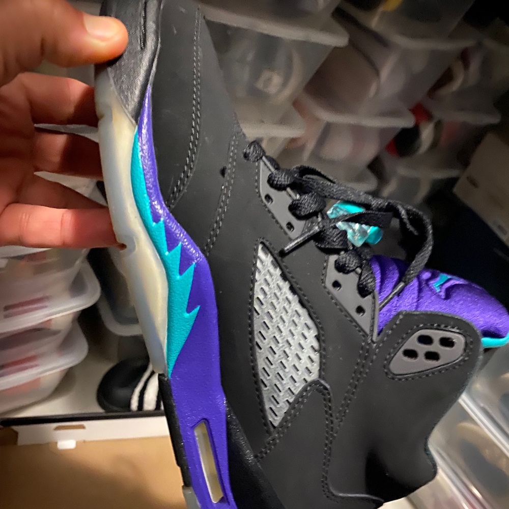 Jordan 5 grapes and 14 thunder